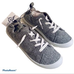 Sole Mates Gray & White Speckled Gym Shoes NWT
